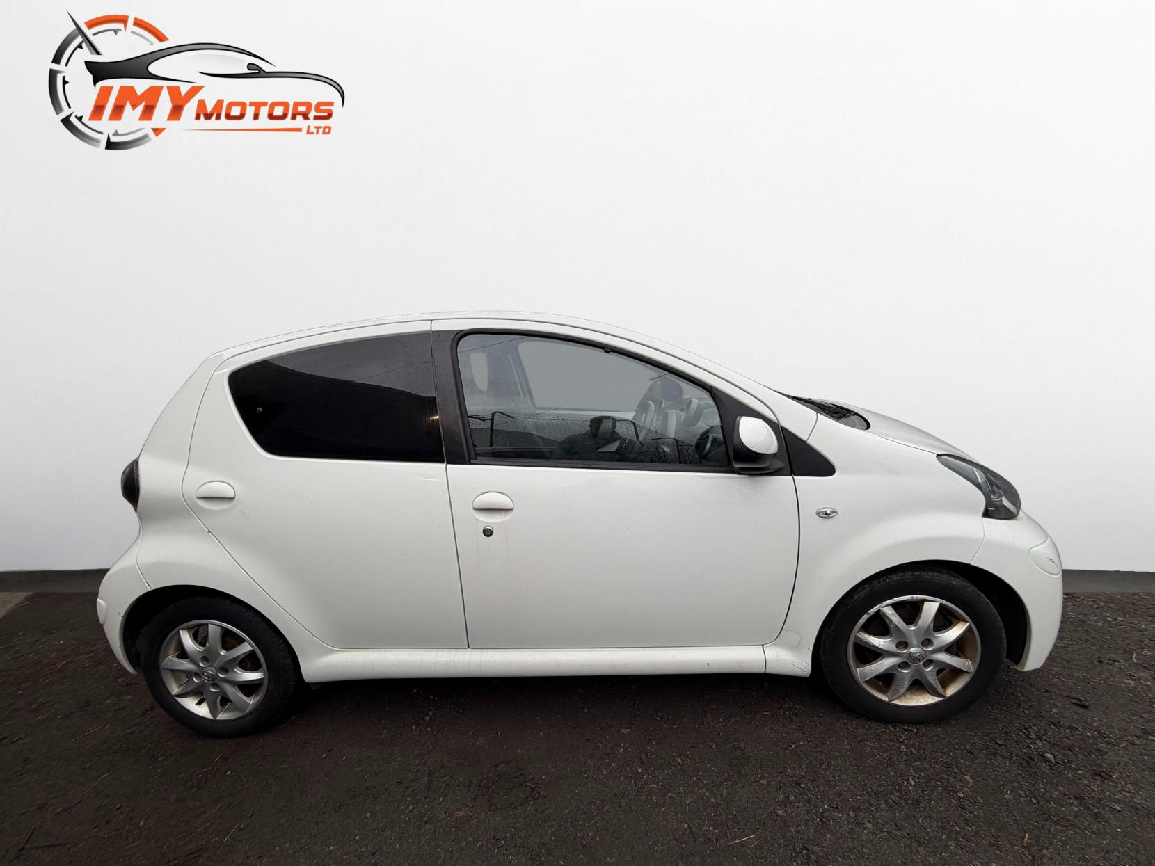 Toyota AYGO 1.0 VVT-i Mode Hatchback 5dr Petrol Manual Euro 5 (68 ps)