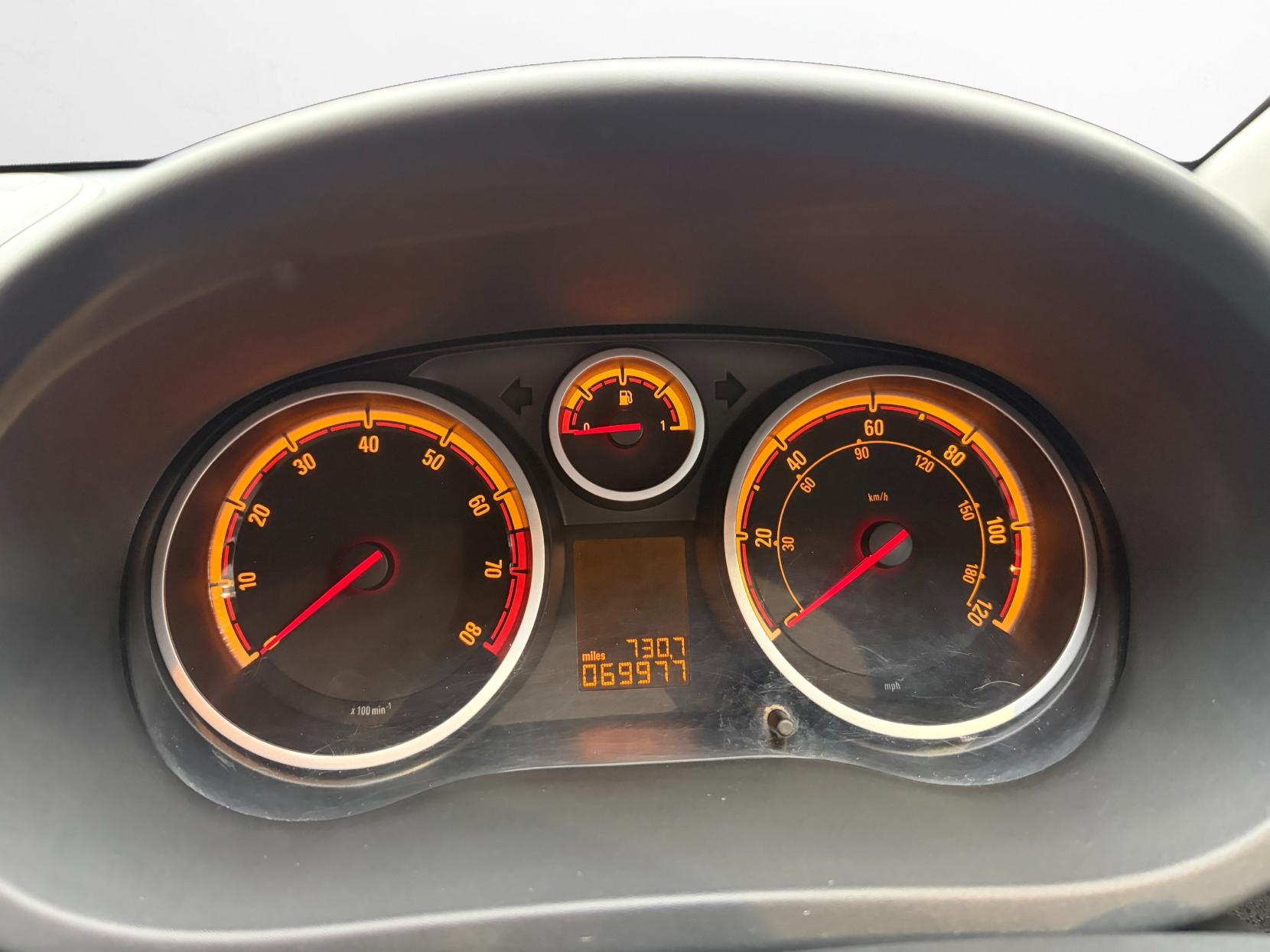 Vauxhall Corsa 1.2i ecoFLEX 16V SXi Hatchback 5dr Petrol Manual Euro 5 (s/s) (85 ps)